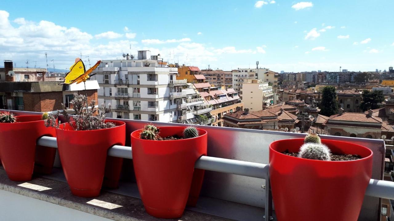 Penthouse 41 In Trastevere With Big Terrace Roma Exterior foto