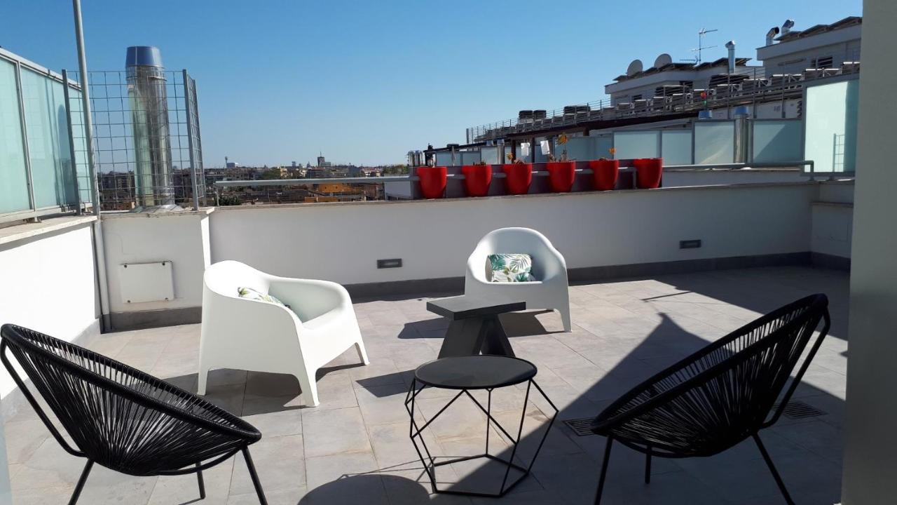 Penthouse 41 In Trastevere With Big Terrace Roma Exterior foto