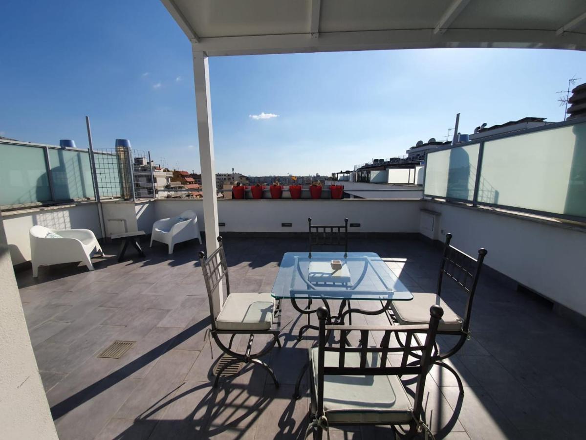Penthouse 41 In Trastevere With Big Terrace Roma Exterior foto