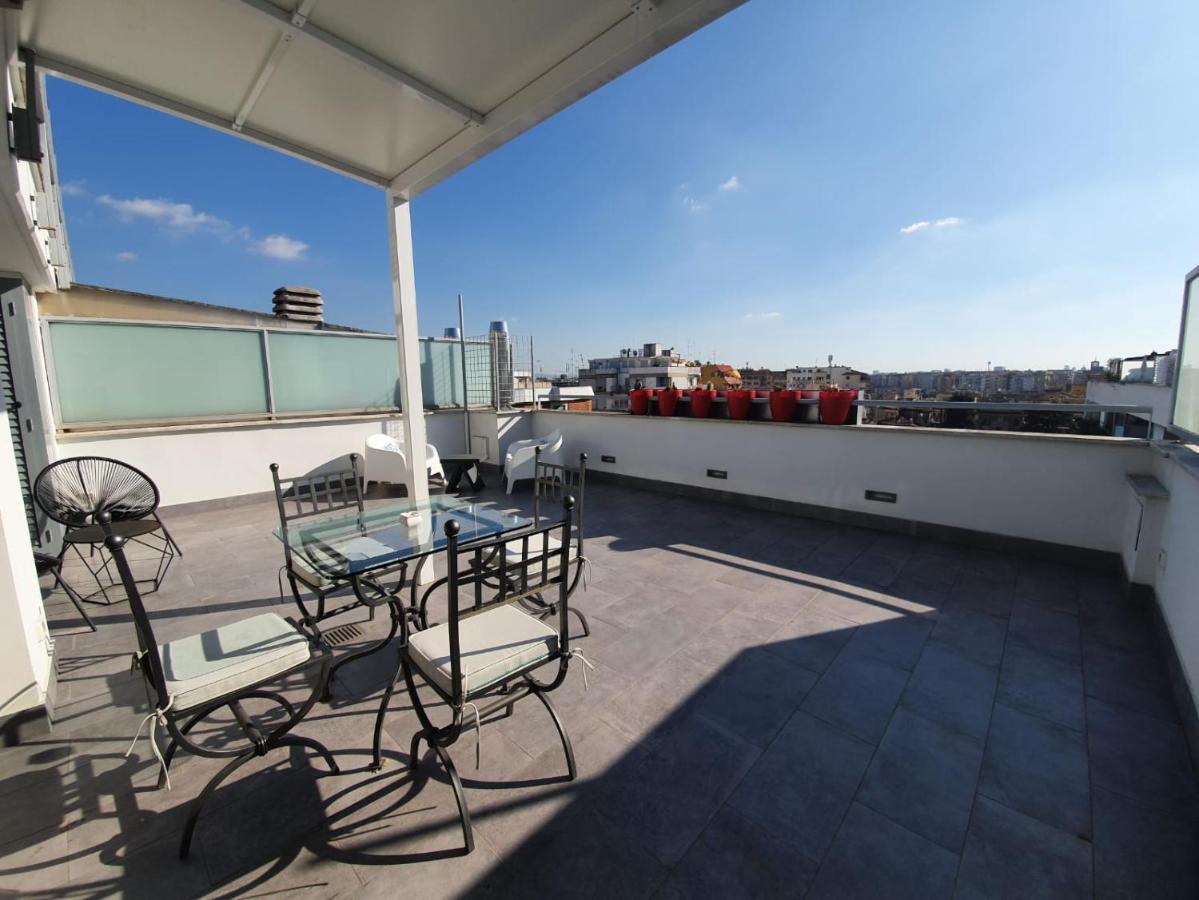 Penthouse 41 In Trastevere With Big Terrace Roma Exterior foto