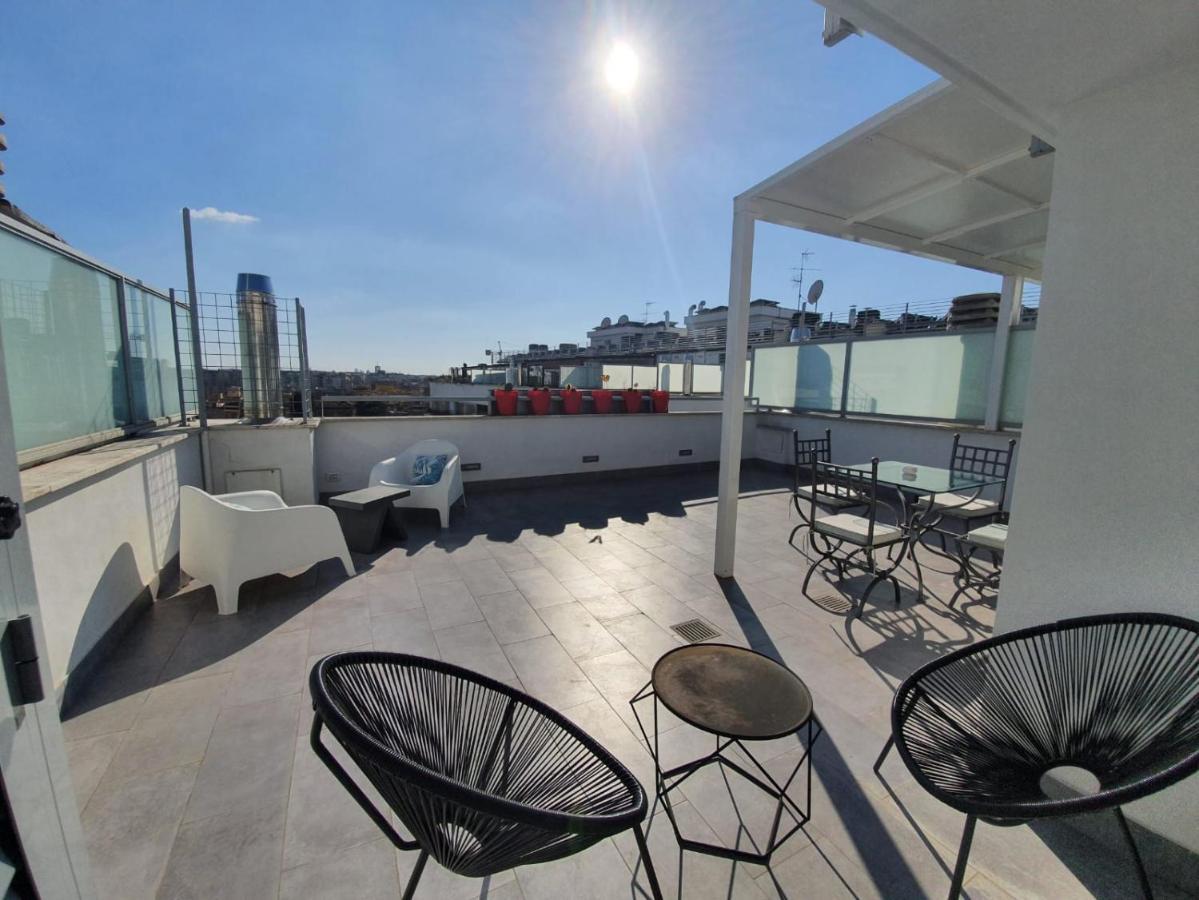 Penthouse 41 In Trastevere With Big Terrace Roma Exterior foto