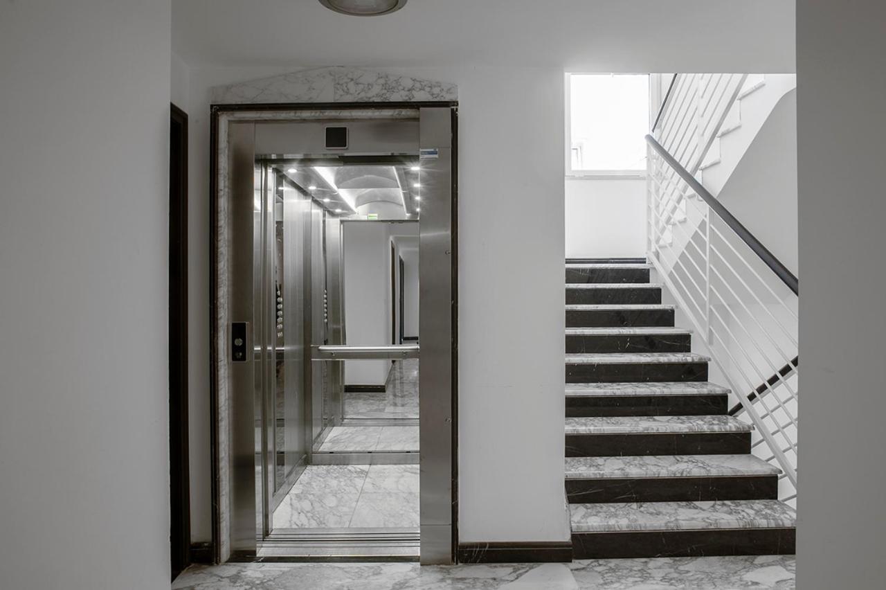 Penthouse 41 In Trastevere With Big Terrace Roma Exterior foto
