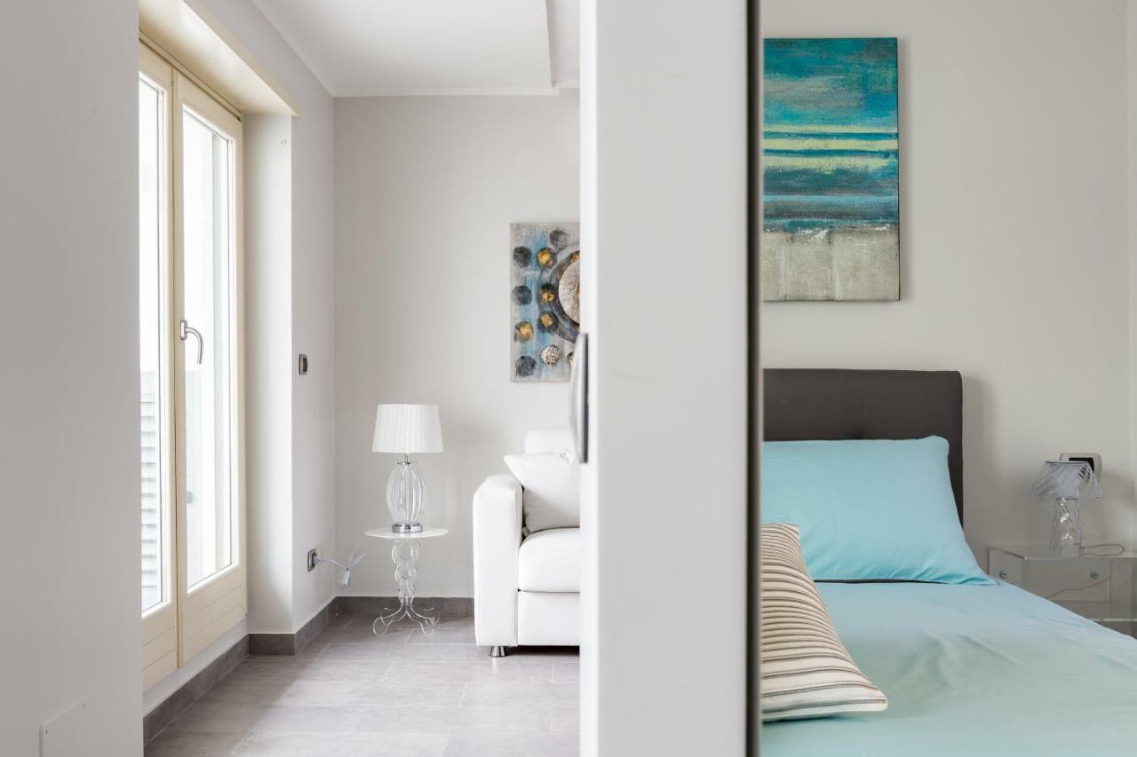 Penthouse 41 In Trastevere With Big Terrace Roma Exterior foto