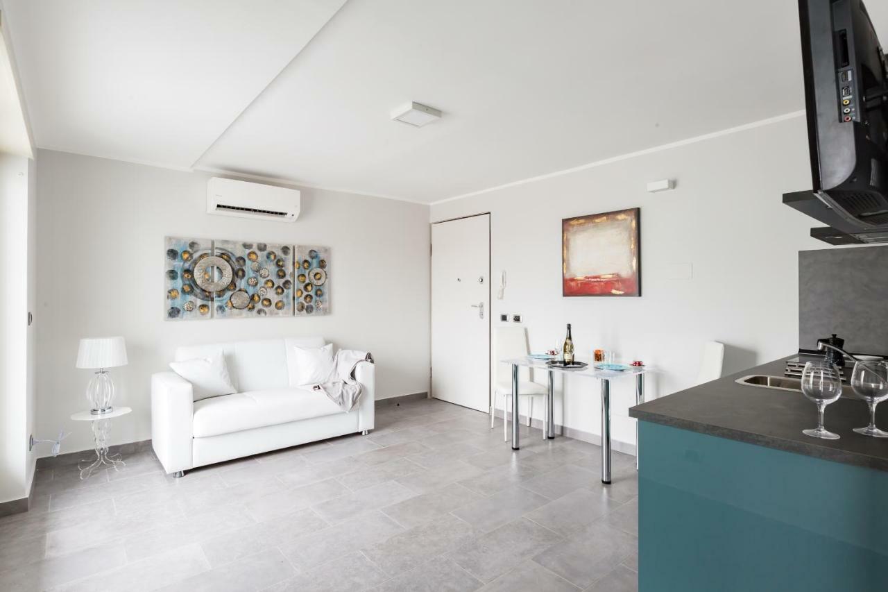 Penthouse 41 In Trastevere With Big Terrace Roma Exterior foto